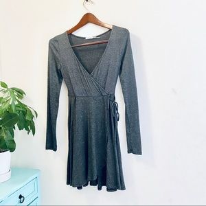 Kimchi Blue Wrap Around Gray Dress size Small
